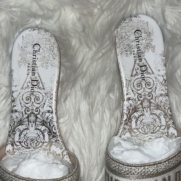 DWAY SLIDE White and Gold-Tone Cotton Embroidered with Dior Daw Stelle Embr - Picture 2 of 7